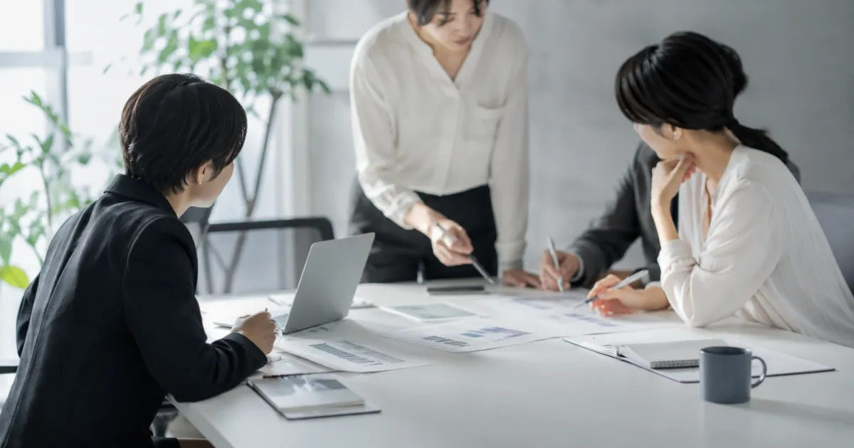 現場の混乱を防ぐ!広告運用を内製化するリスクと対策